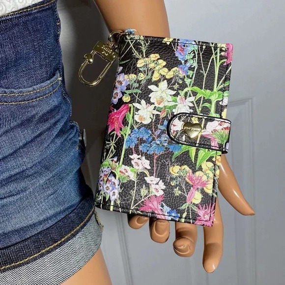 Betsey Johnson Dark Floral Card Case Wallet Bag Charm NWT - Picture 2 of 8